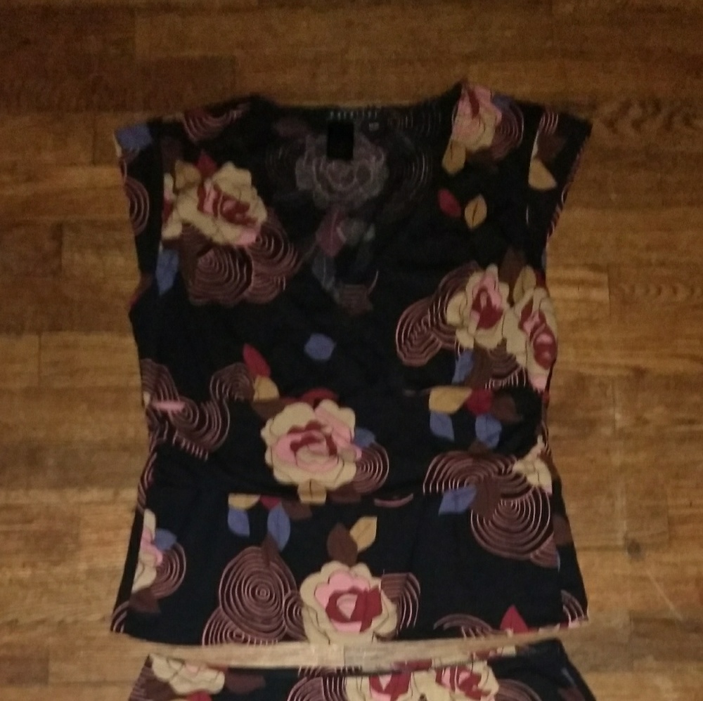 2 PC v neck shirt with above the knee skirt